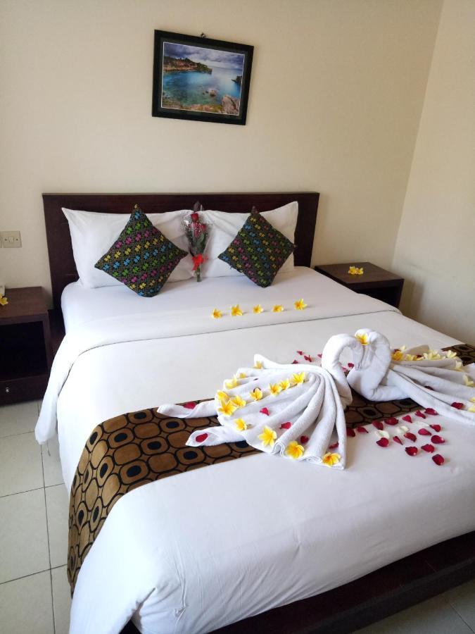 Surya Inn Kuta Lombok Exterior foto