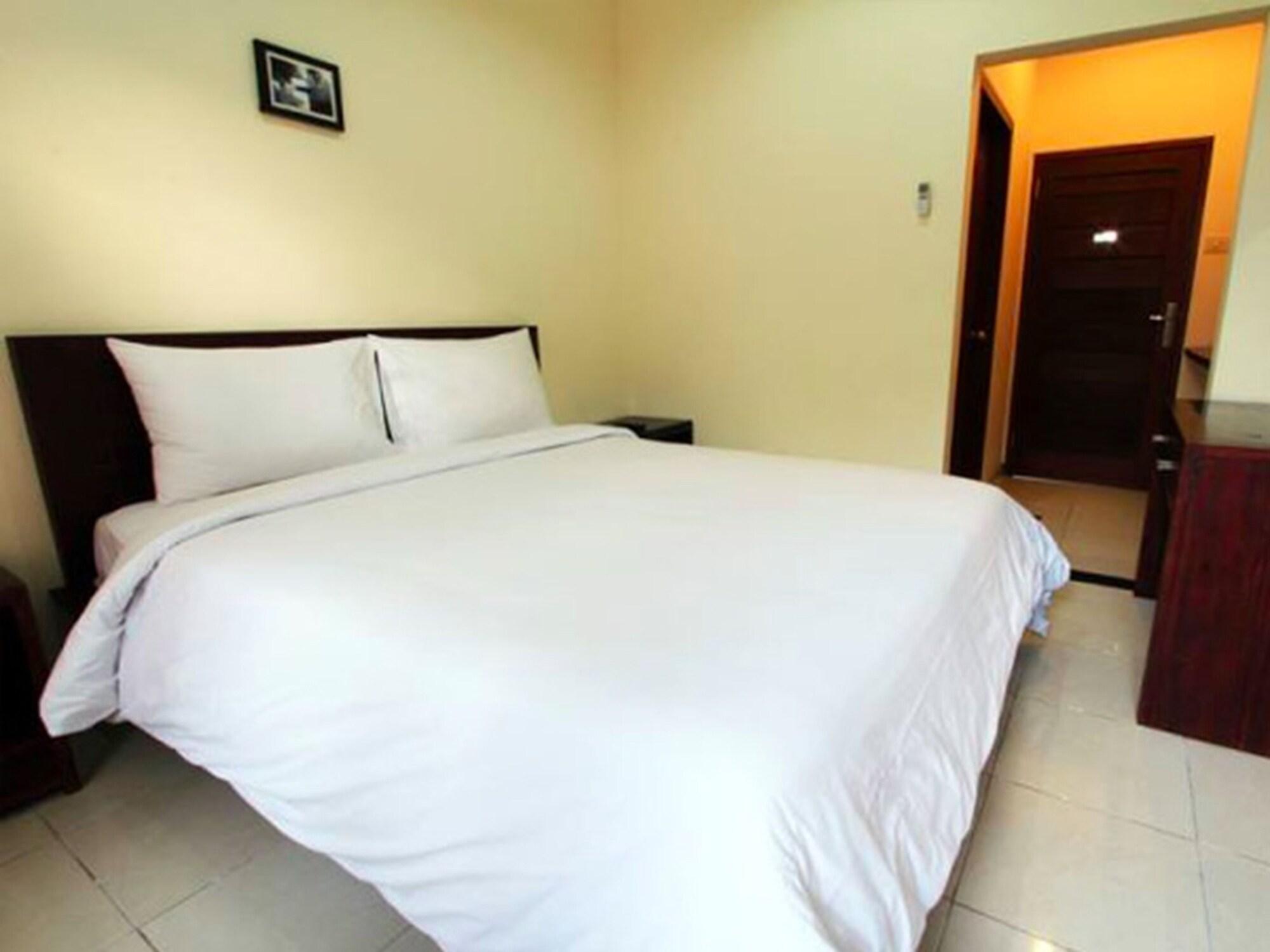 Surya Inn Kuta Lombok Exterior foto