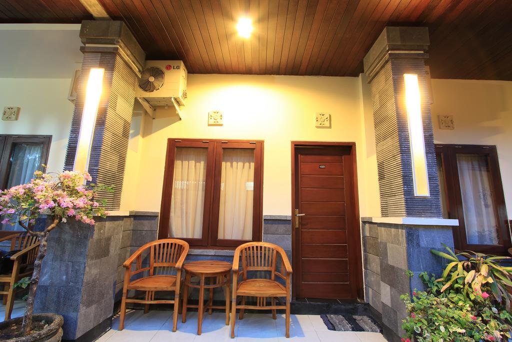 Surya Inn Kuta Lombok Exterior foto